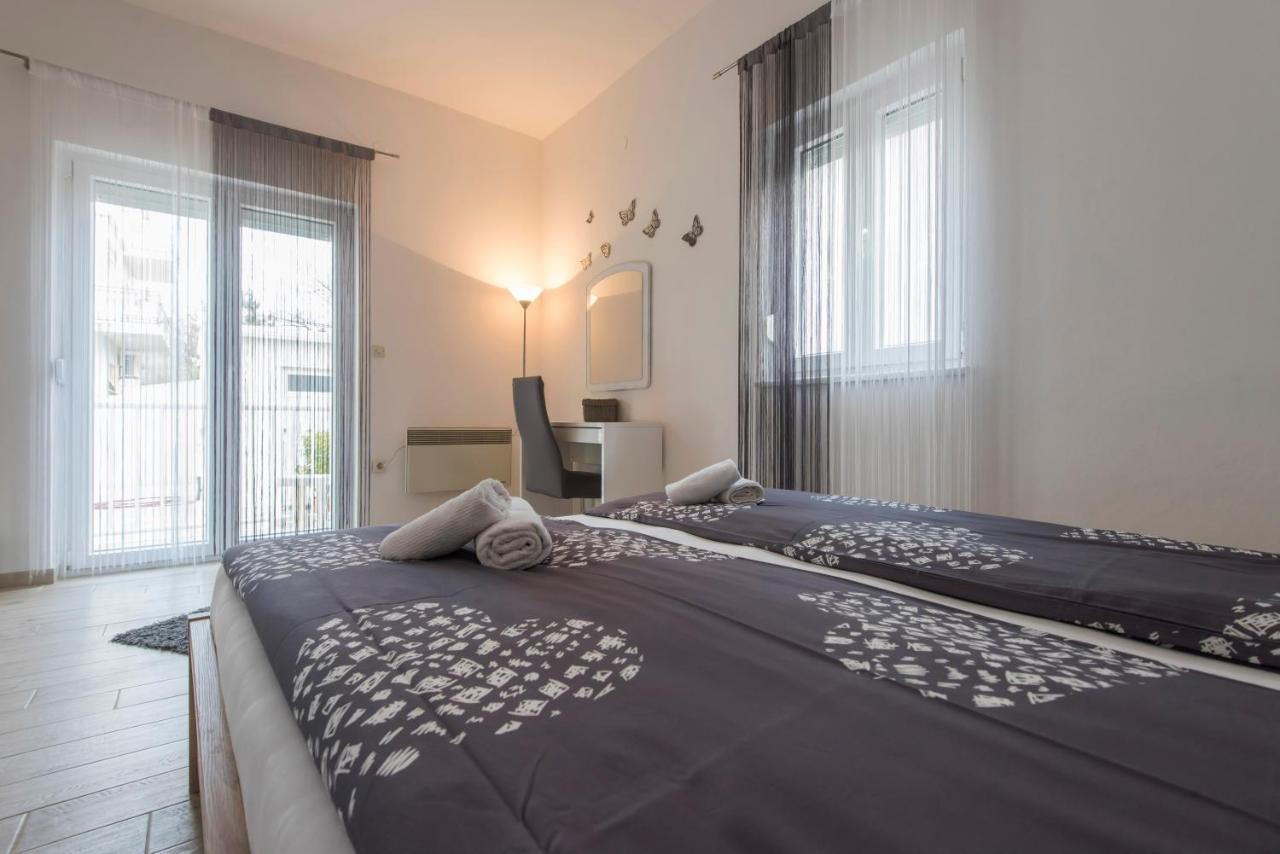 Apartment Miki Borik